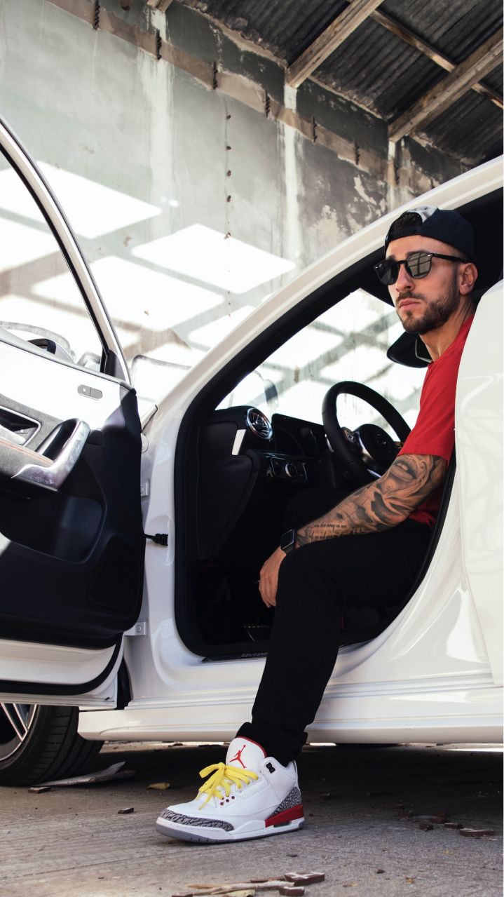 Found   <span>&</span> Buy