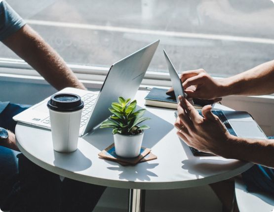 Conecta con nosotros para saber cómo funciona FINDANDBUY     